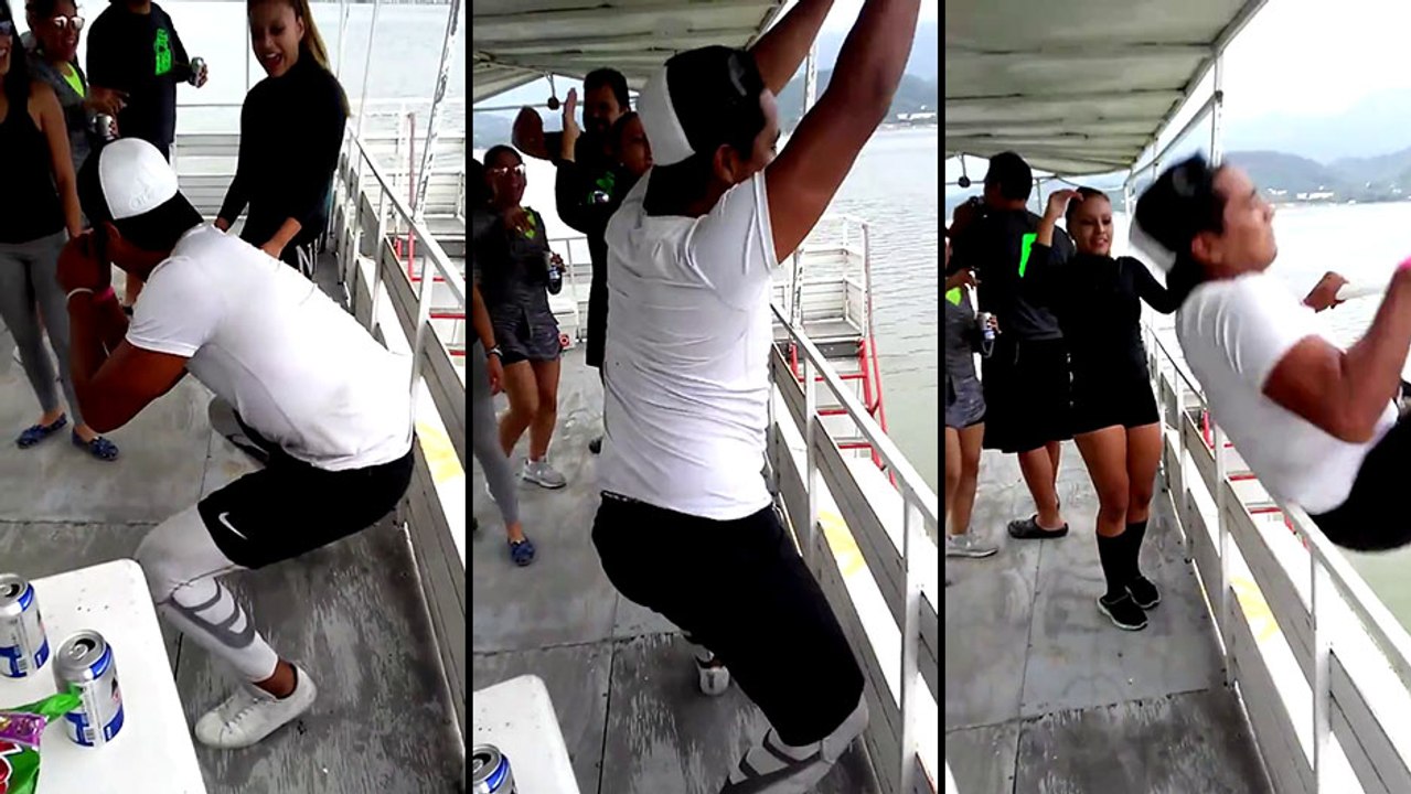 Gros fail d'un mec qui danse sur un bateau