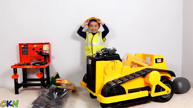 Kid Trax CAT Bulldozer Tror 12V Kids Ride On Car Unboxing and Riding With Ckn Toys