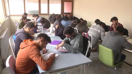 Gençler Geleceğe Hazırlanıyor