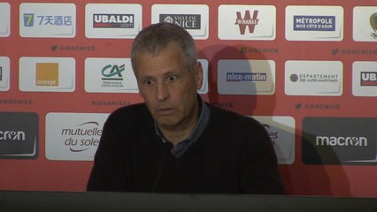 11e j. - Favre : "Il y a mieux comme période, c'est sûr"