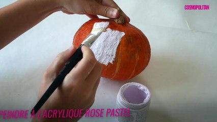 Comment décorer une citrouille avec des lettres ?