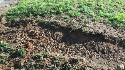 Un poids-lourd couché sur la RN10 à Champniers