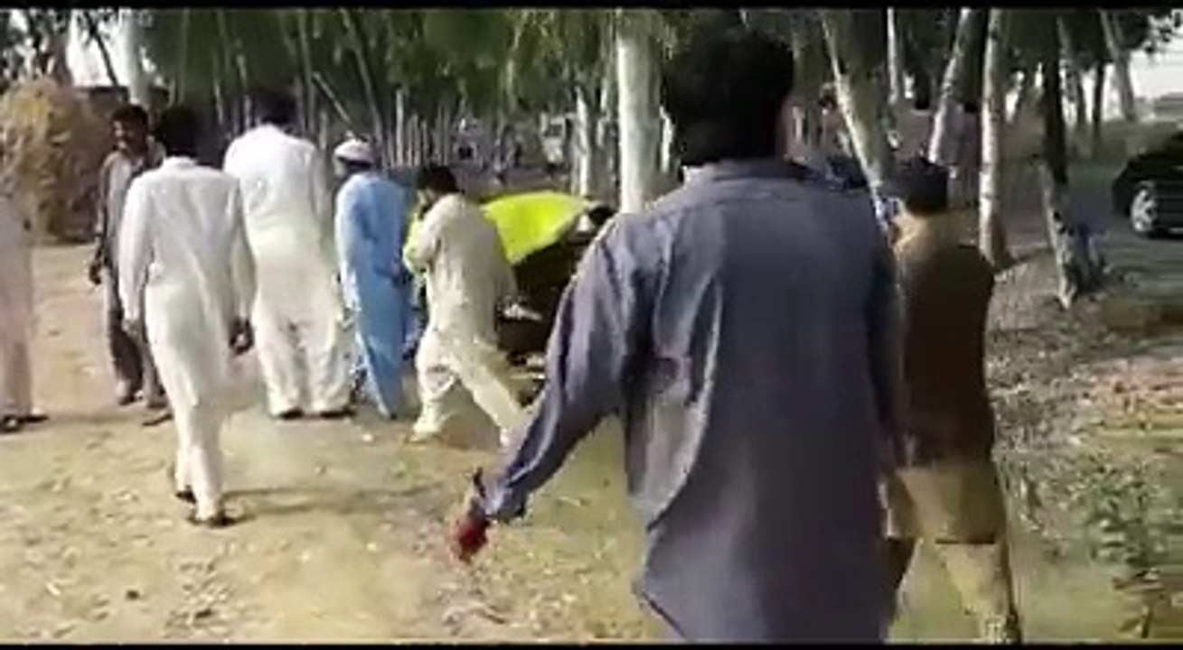 ghamkol sharif pe ane wali gari ka khtarnak acident