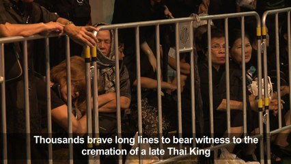 Mourners arrive to pay final respects to late Thai king
