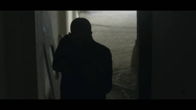 مسلسل الخروج - أول مواجهة بين القاتل صاحب لغز الخروج والمقدم عمر ظافر العابدين .. فى الظلام
