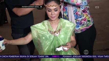 BTS Video Klip Yuni Shara dengan Kostum Drama Kolosal