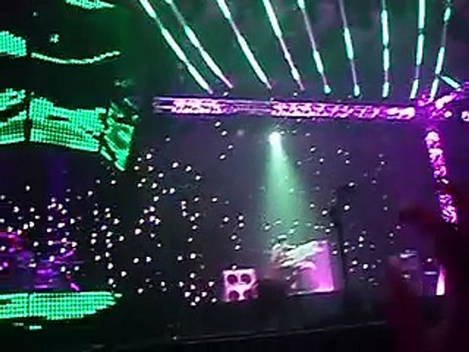 Muse - New Born, Press and Journal Arena, Aberdeen, UK  11/6/2006