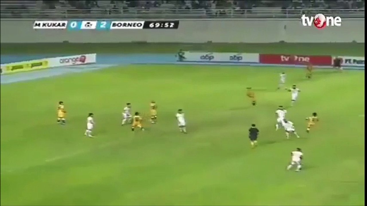 Incredible Fast Football Player In Indonesian League!