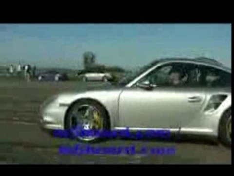 M6 vs Porsche 911 Turbo 997