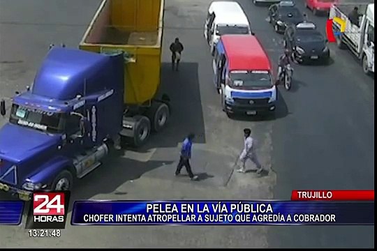 Trujillo: cobrador de combi se pelea con pasajero y chofer intenta atropellarlo
