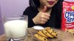 ASMR LETS EAT MILK AND COOKIES (SOFT AND CHEWY EATING SOUND) NO TALKING | SAS-ASMR