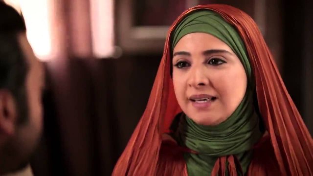 أخت تريز - حنان ترك خديجة تكشف لزوجها أحمد عزمي حربي عن حقيقة صورة والدها ووالدتها