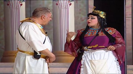 ويزو تسأل الشيف الشربيني ( ينفع بدل ما نلف المحشى نعمله خوابير ) ... #تياترو_مصر