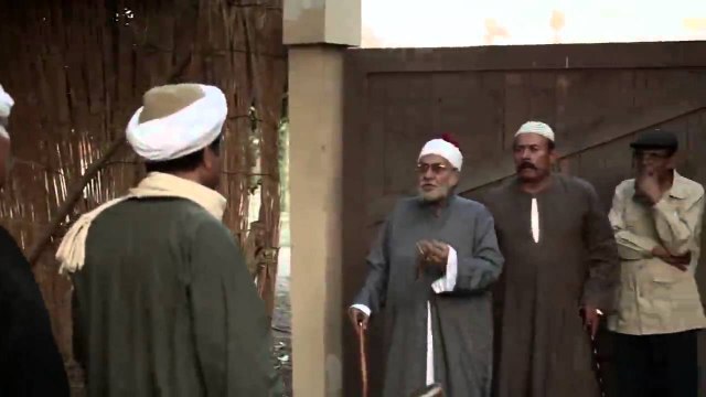 أخت تريز - مشهد يجسد بداية الفتنة الطائفية بين المسلمين والمسيحيين بسبب الخنازير