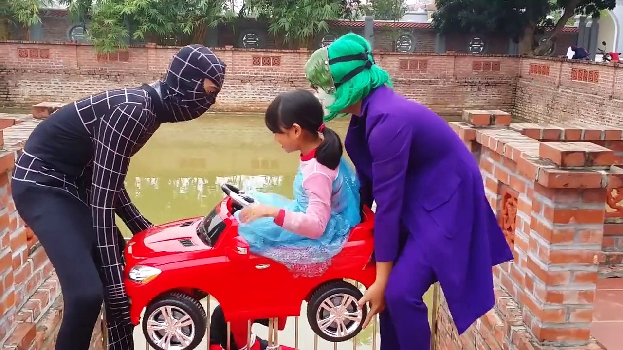 Is Elsa Baby Falling Into a Lake Water?! w/ Black Spiderman, Joker Superheroes Movies in Real Life