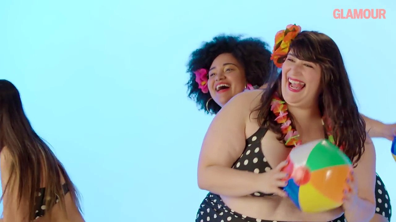 Women Sizes 4–30 Try on the Same Swimsuit _ Glamour-dw5P4q-LJWg