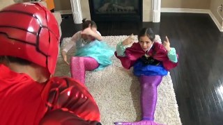 Frozen Elsa Turns Into a Mermaid Pink SpiderGirl Spiderman IRL w_ Bad Baby Sarah Sophia Toys To See-vjH1723gFrU