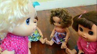 My Baby Alive Dolls Playing Claw Machine For Toys! - Baby Alive Videos