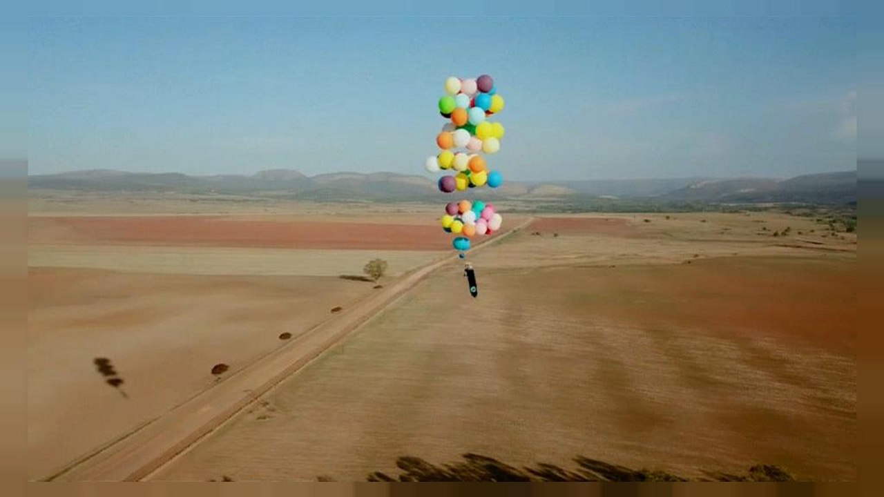 Südafrika: Abenteuerlicher Flug mit 100 Heliumballons