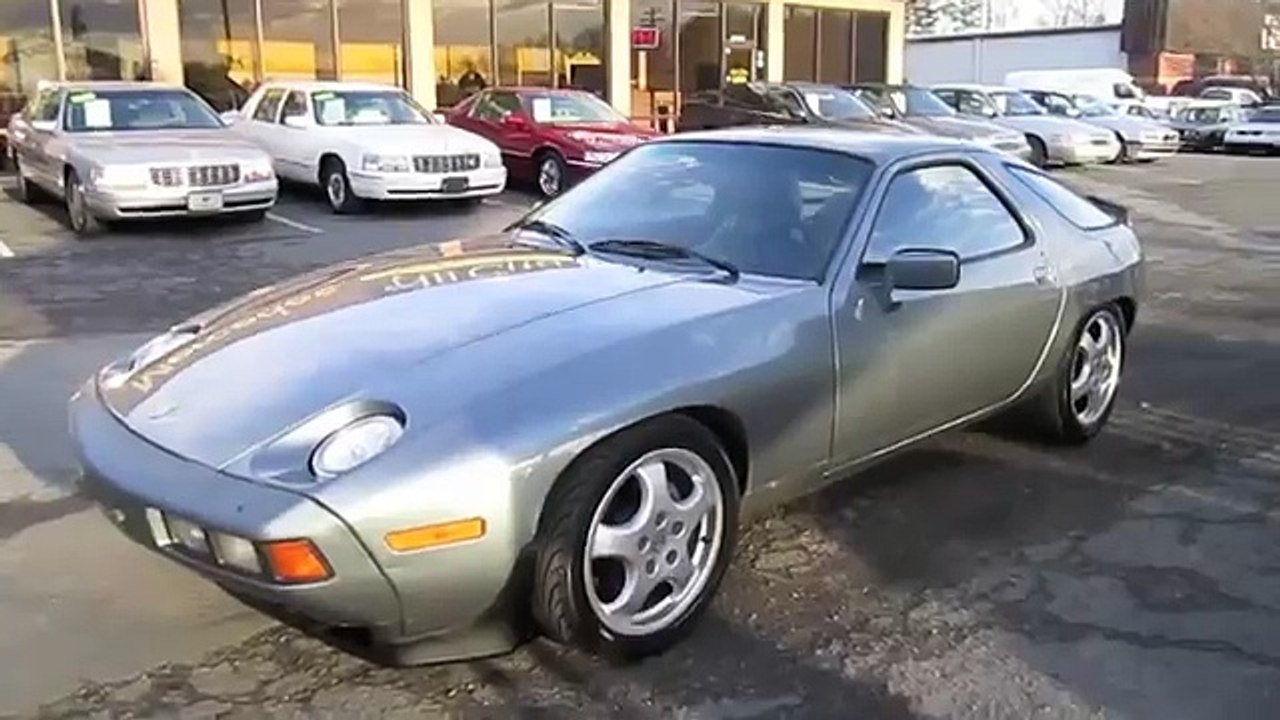 1983 Porsche 928 S Start Up, Exhaust, and In Depth Tour