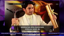 Reza Rahadian Akui Masih Suka Berdebat Dengan Sang Ibu