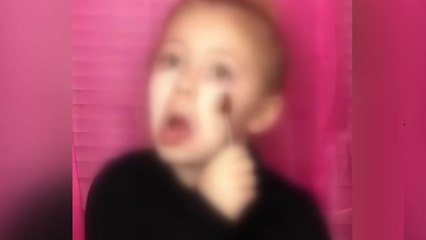 '컴싸아라' 아시나요?...사인펜으로 화장하는 우리 아이 / YTN