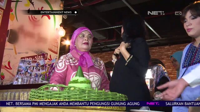 Titi Kamal Gelar Acara Tujuh Bulanan dan Ulang Tahun Ibunda Ke-69