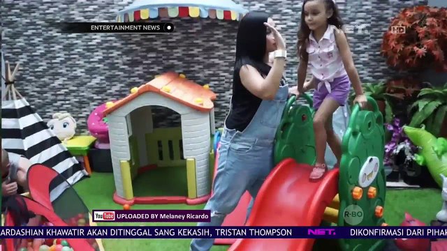 Melaney Ricardo Buat Channel Youtube Bersama Sang Suami