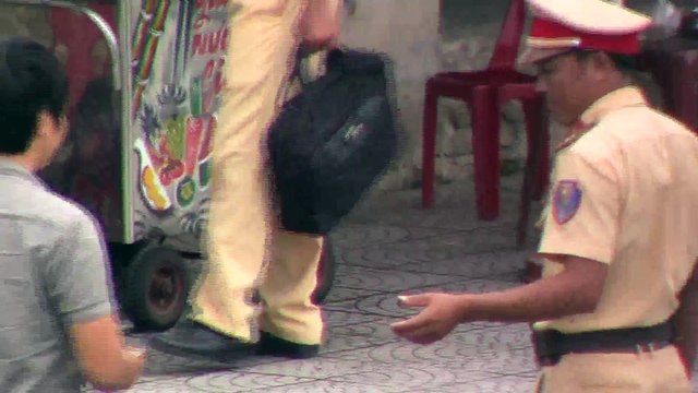 Mờ ám quy trình kiểm tra của tổ CSGT công an TP Huế-3