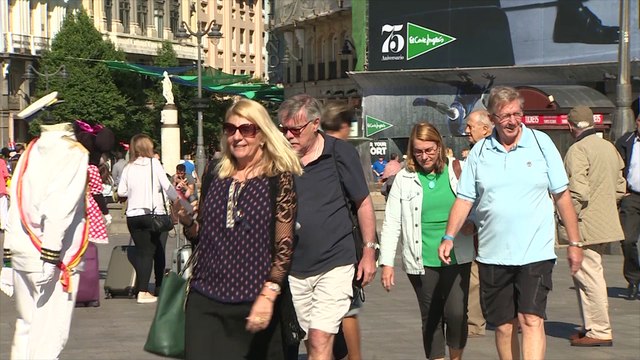 El paro baja un 4,6%, su cifra más baja desde 2008