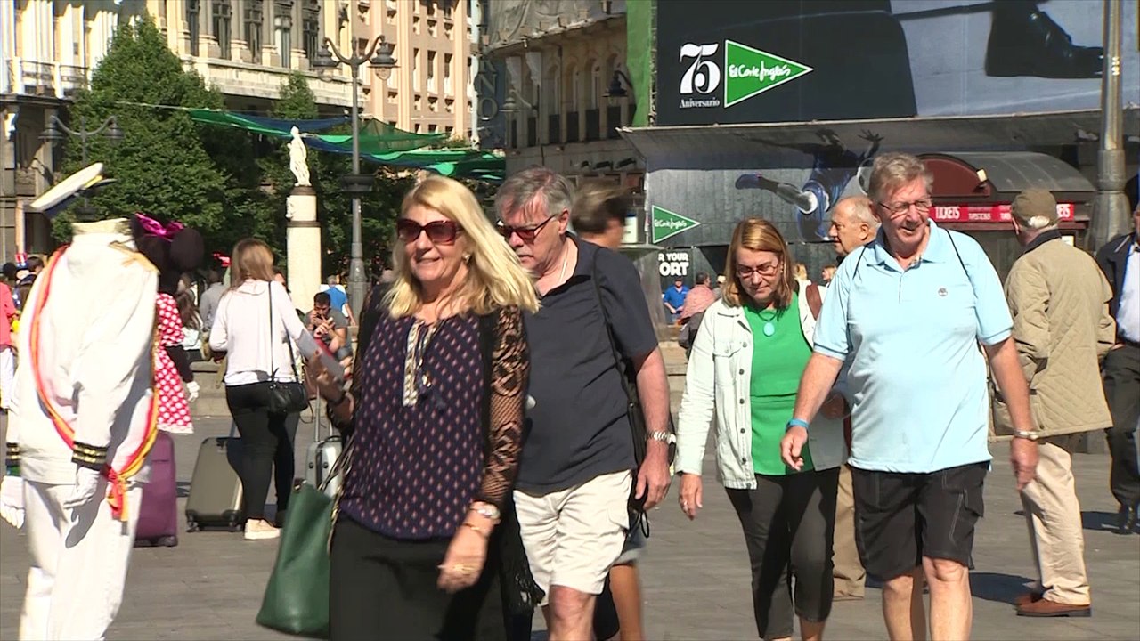 El paro baja un 4,6%, su cifra más baja desde 2008