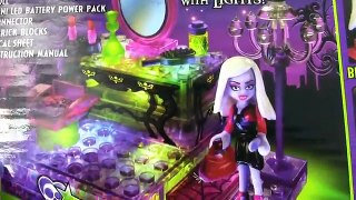 Moonlight Monsters Vampiez Vanity Playset Lite Brix Lego Barbie Luna Ghoul Doll Light Up