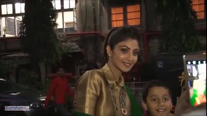 48.Check what Shilpa Shetty & Geeta Kapoor are up to