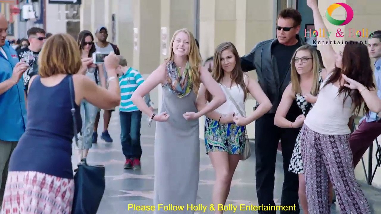 Arnold Pranks Fans as the Terminator..