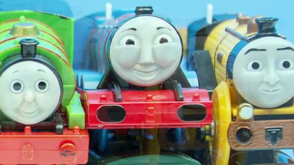 RACE 3 Thomas and Friends TrackMaster Train Collection Fastest Engine Competition