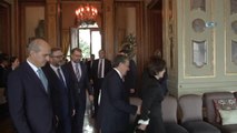 Bakan Numan Kurtulmuş, Özbekistan Cumhurbaşkanı Şevkat Mirziyoyev'i Topkapı Sarayı'nda Ağırladı