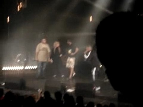 Soprano dance le MIA a l ancienne belgique le 2/11/07