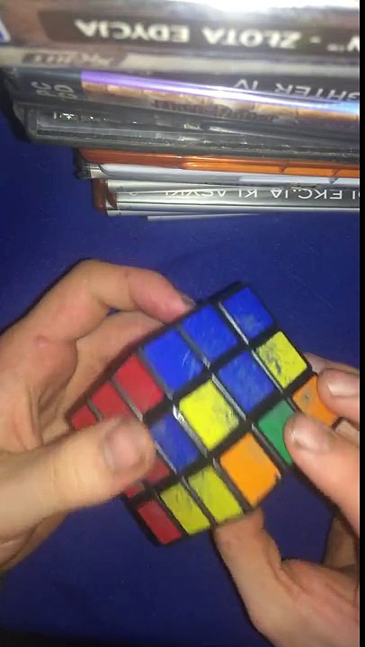 Amateur not so fast Rubik's cube solve