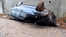Yoldan Çıkan Otomobil Takla Attı: 4 Yaralı