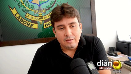 Chefe de gabinete e vereador defendem prefeito no caso das "Cores"