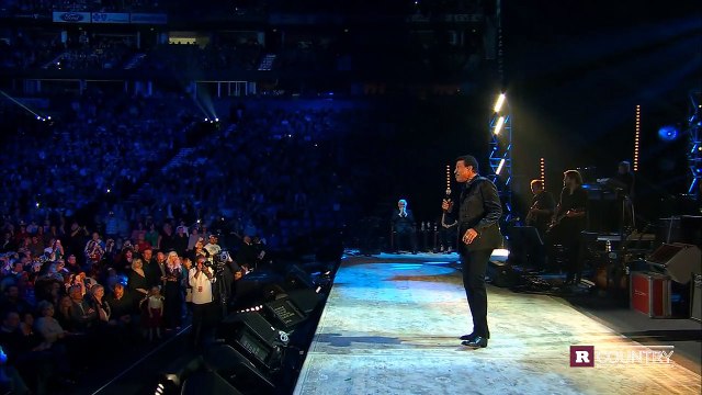 Lionel Richie talks Kenny Rogers | Rare Country