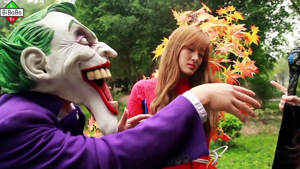 Spiderman Frozen Elsa TURNS INTO JOKER!! w/ Police Anna Spidergirl venom! School Superhero Fun :)