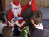 Soldier Comes Home & Dresses Like Santa to Surprise Kids!