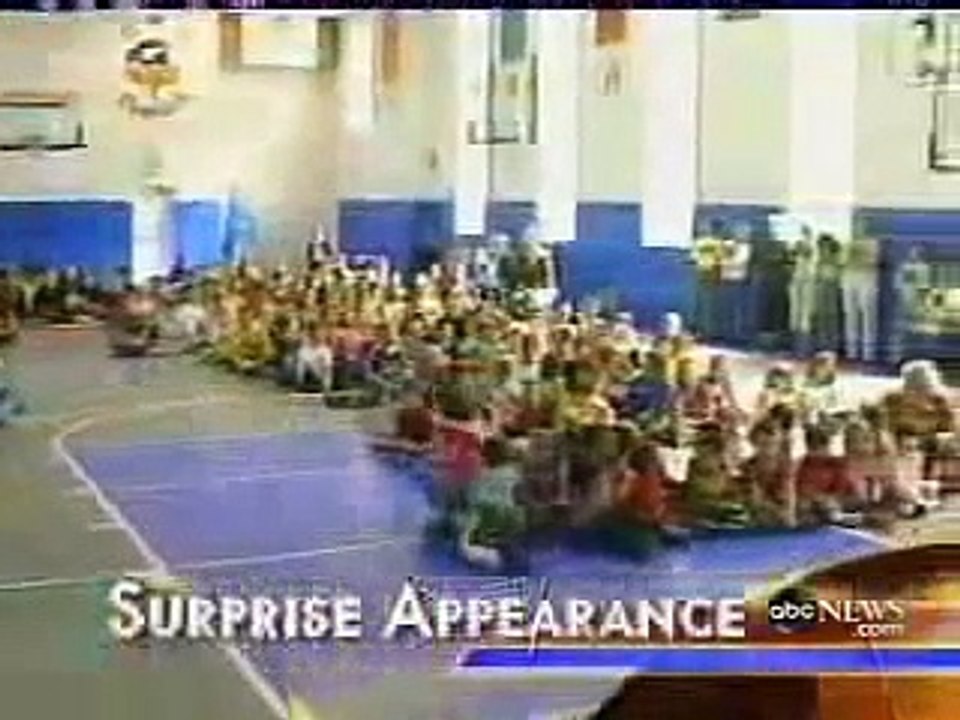 Marine Surprises His Two Daughters at School!