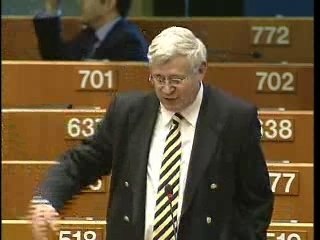 FN - Gollnisch allume le système belge