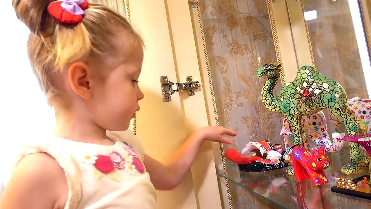 Cute Kid and Bad Minion toy playing fun Pretend Play Funny kid's video Baby Nursery Rhyme Song-ybKE_3zgrNU