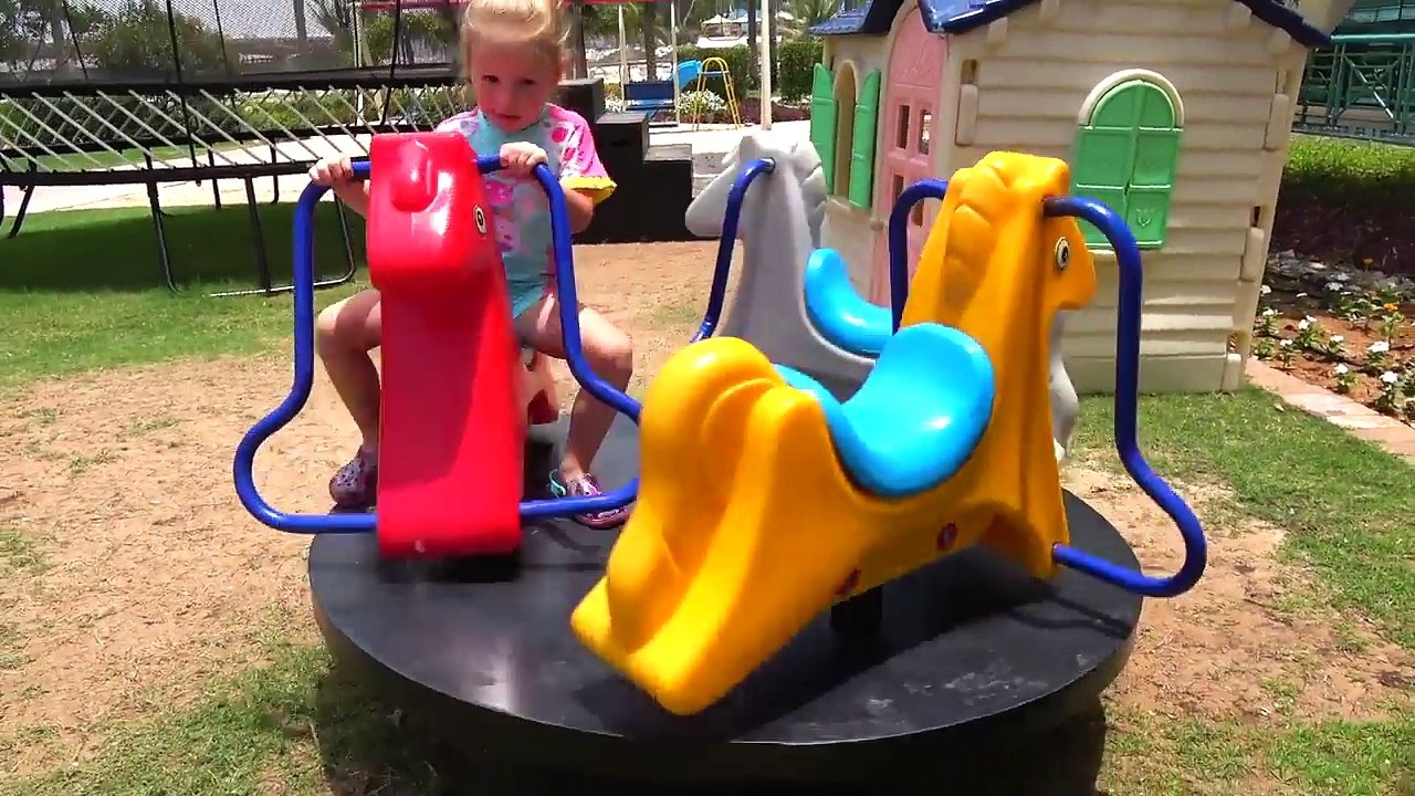 Outdoor Playground Funny Play area for kids and water park for children Family Fun-OuUZ5uBck2c