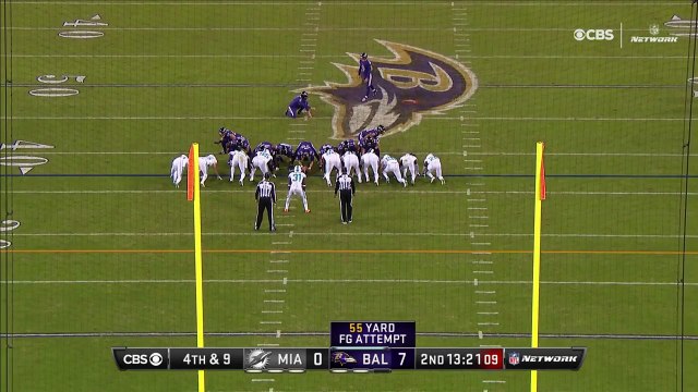 Baltimore Ravens kicker Justin Tucker makes 55-yard field goal with ease
