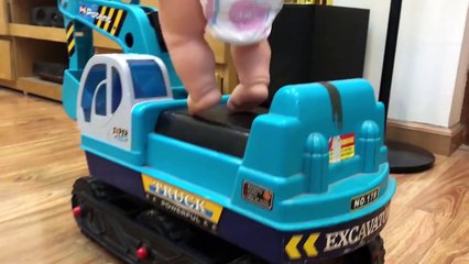 Bad Baby&A lot of Candy M&M's Face Baby Doll Cry learn colors with baby Doctor Nursery Rhymes Songs