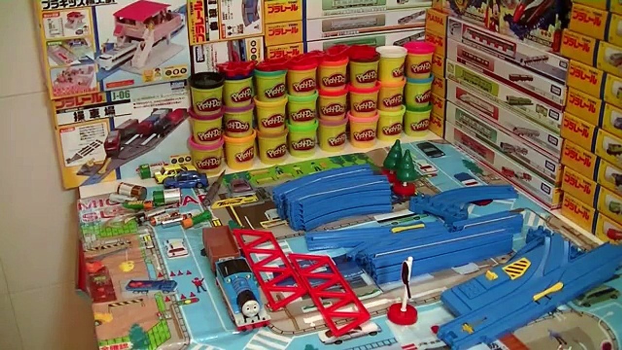 【trem de brinquedo】 - Thomas e Seus Amigos e - Tomás e os Amigos (00220 + pt)